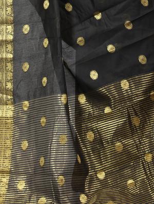 floral woven saree with blouse - 16636563 - Standard Image - 3