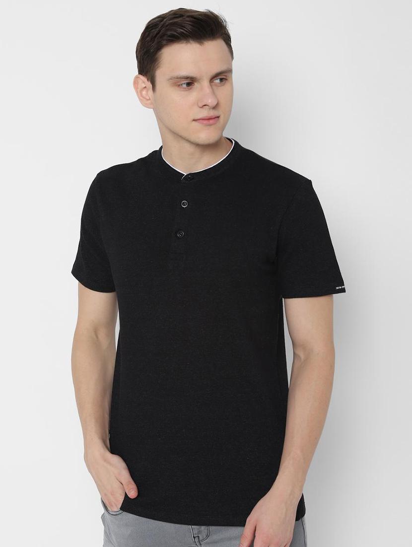 black solid t-shirt - 16637034 - Zoom Image - 1