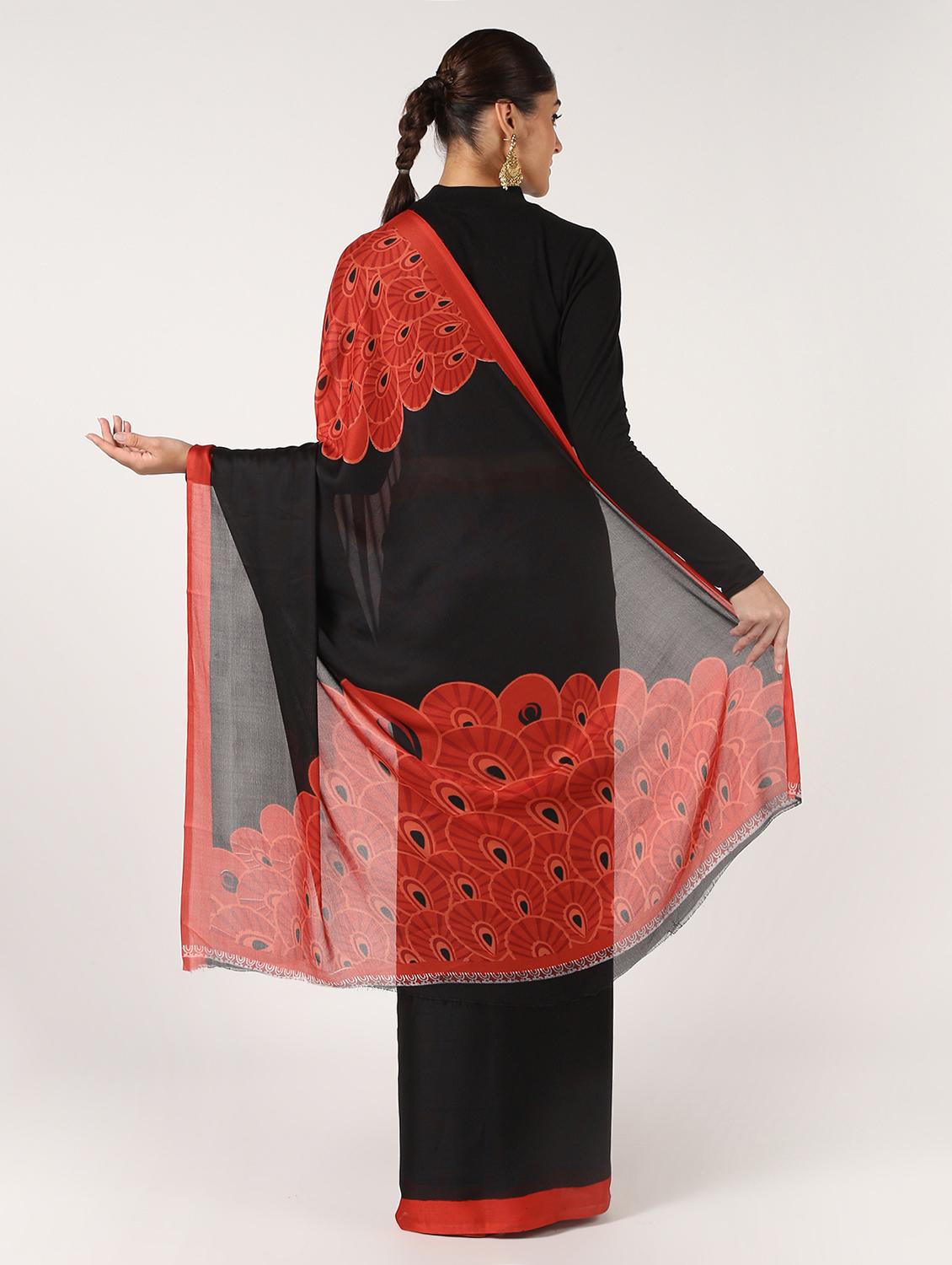geometric printed saree with blouse - 16637559 - Zoom Image - 2