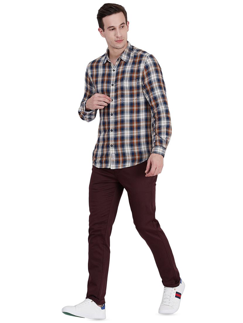 red solid chinos - 16640547 - Zoom Image - 4