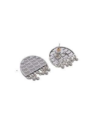 silver metal jewellery - 16641444 - Standard Image - 2
