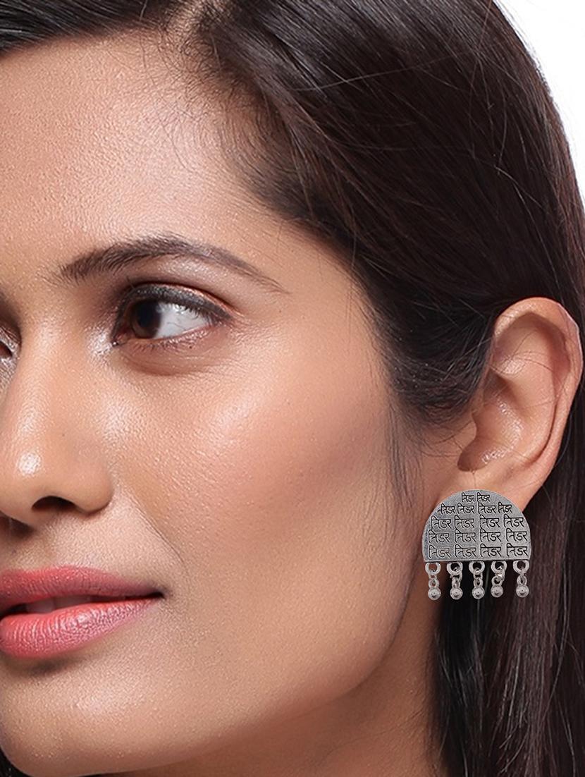 silver metal jewellery - 16641444 - Zoom Image - 3