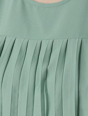 cold shoulder pleated boxy top - 16642847 - Standard Image - 5