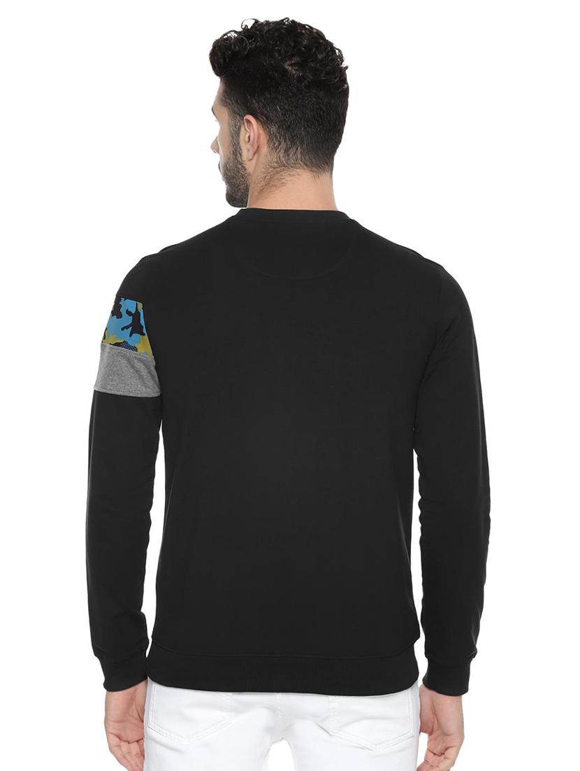 black cut & sew chest print sweatshirt - 16643131 - Zoom Image - 2