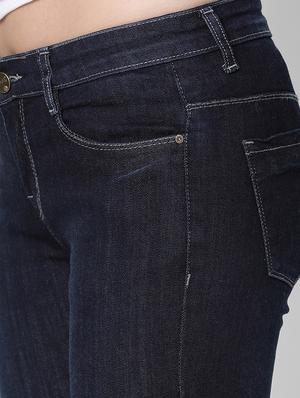 frayed hem knee slit jeans - 16643883 - Standard Image - 5