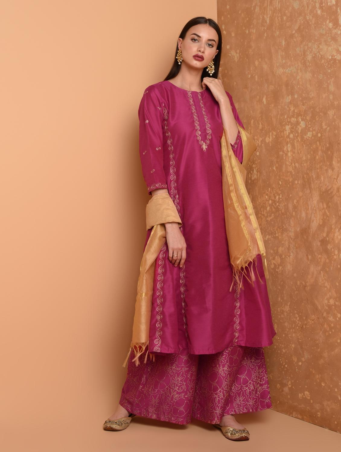 gold printed kurta skirt with dupatta set - 16645780 - Zoom Image - 1