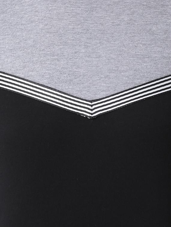 cold shoulder color block crop top - 16649476 - Zoom Image - 5