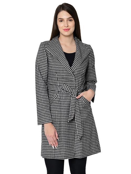 lapel neck tie knot overcoat coat - 16657615 - Standard Image - 1