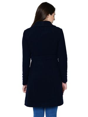 lapel neck tie knot overcoat - 16657662 - Standard Image - 3