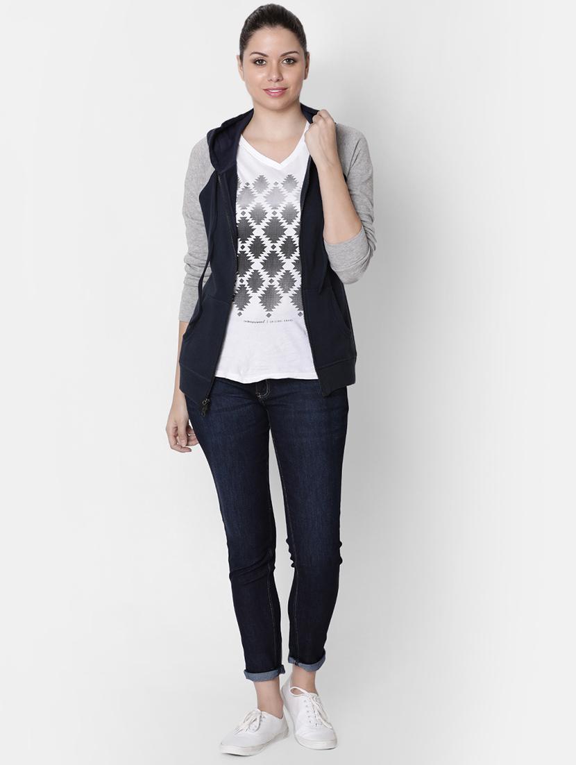 raglan sleeved hooded jacket - 16658035 - Zoom Image - 4