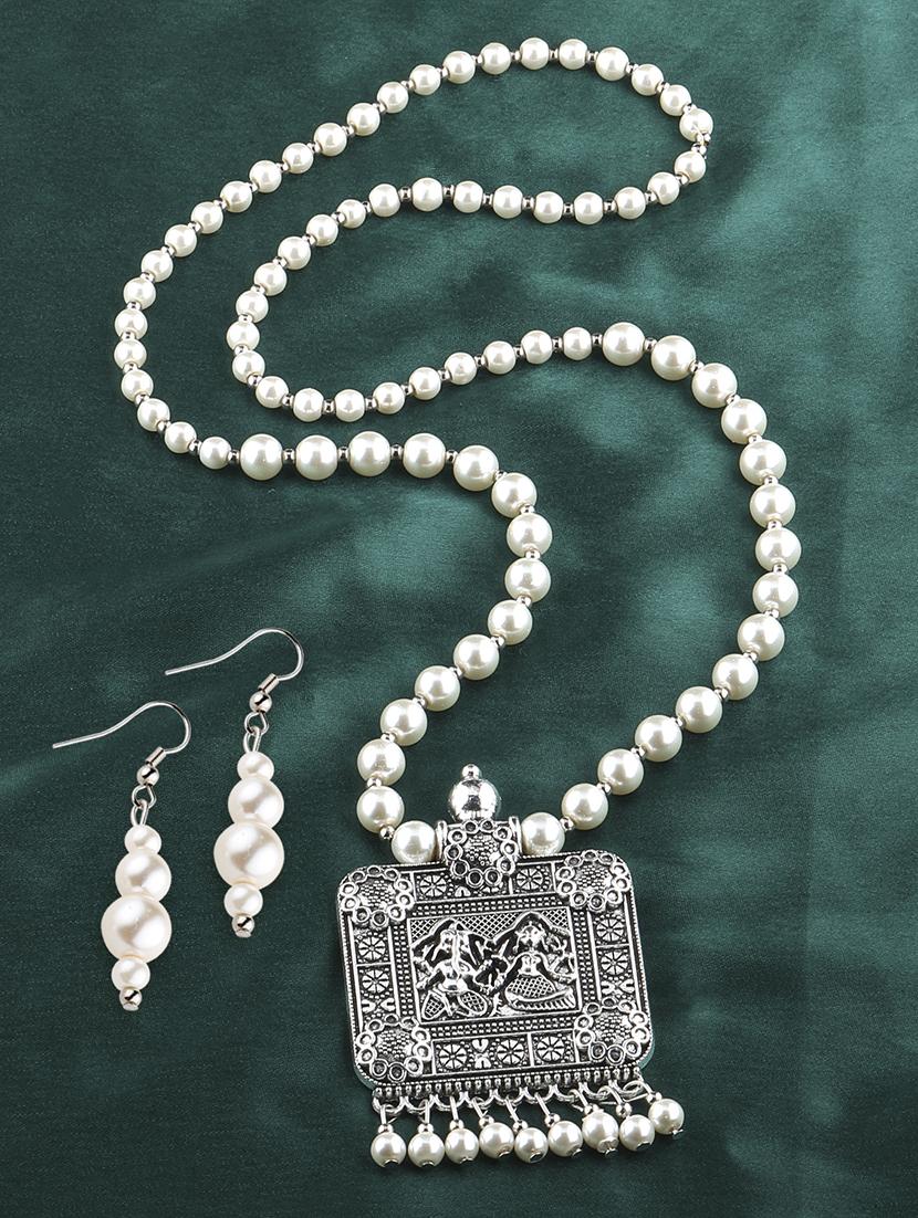 silver plated long necklace - 16659287 - Zoom Image - 1