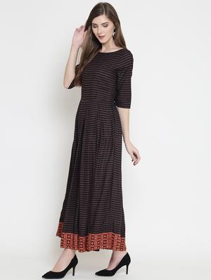 boat neck pleated maxi dress - 16659341 - Standard Image - 2