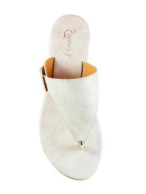 beige toe separator sandals - 16659496 - Standard Image - 3