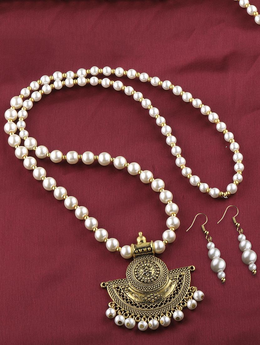 gold brass long necklace - 16661211 - Zoom Image - 1