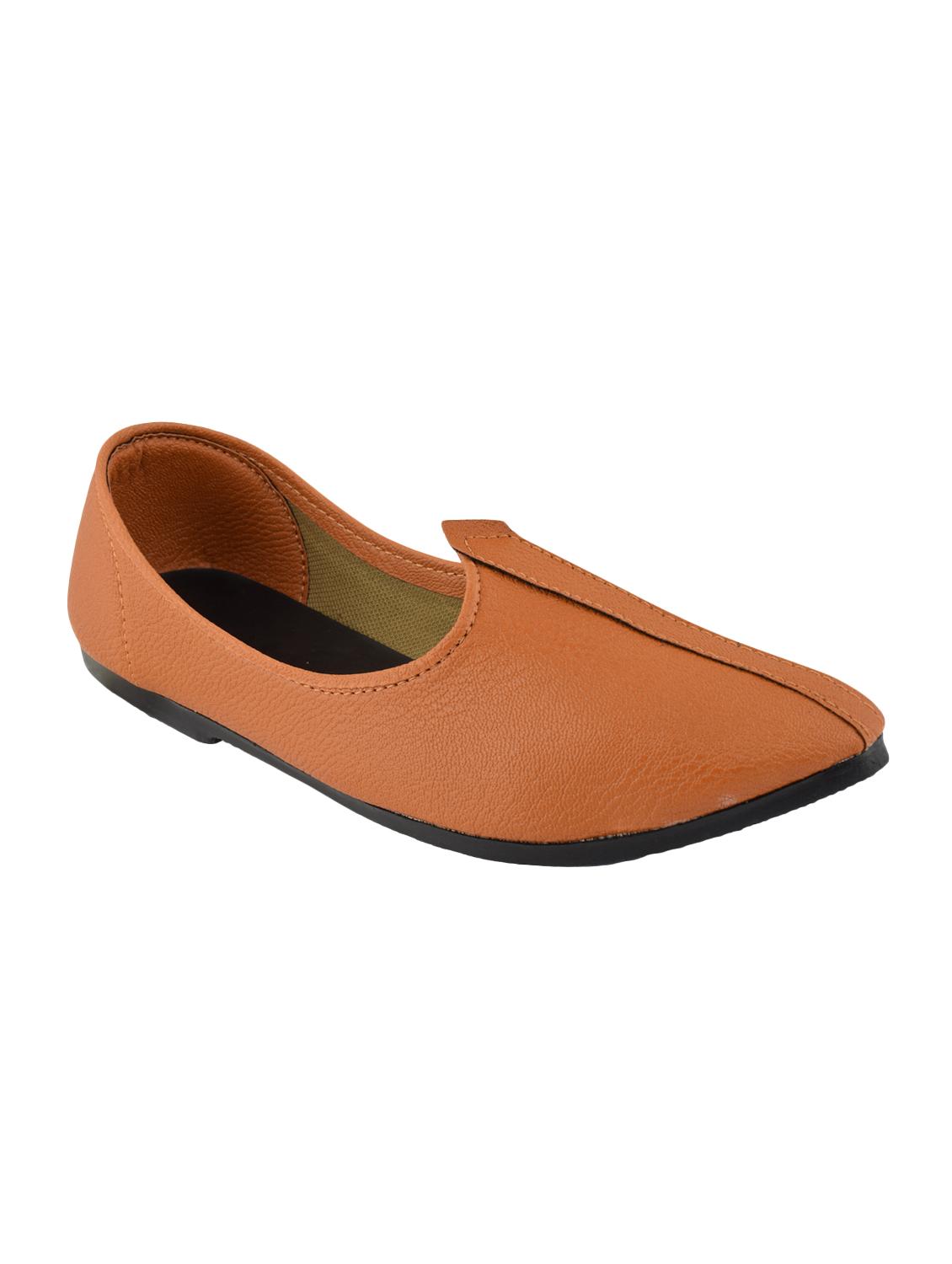 tan leatherette slip on jutis - 16666266 - Zoom Image - 1