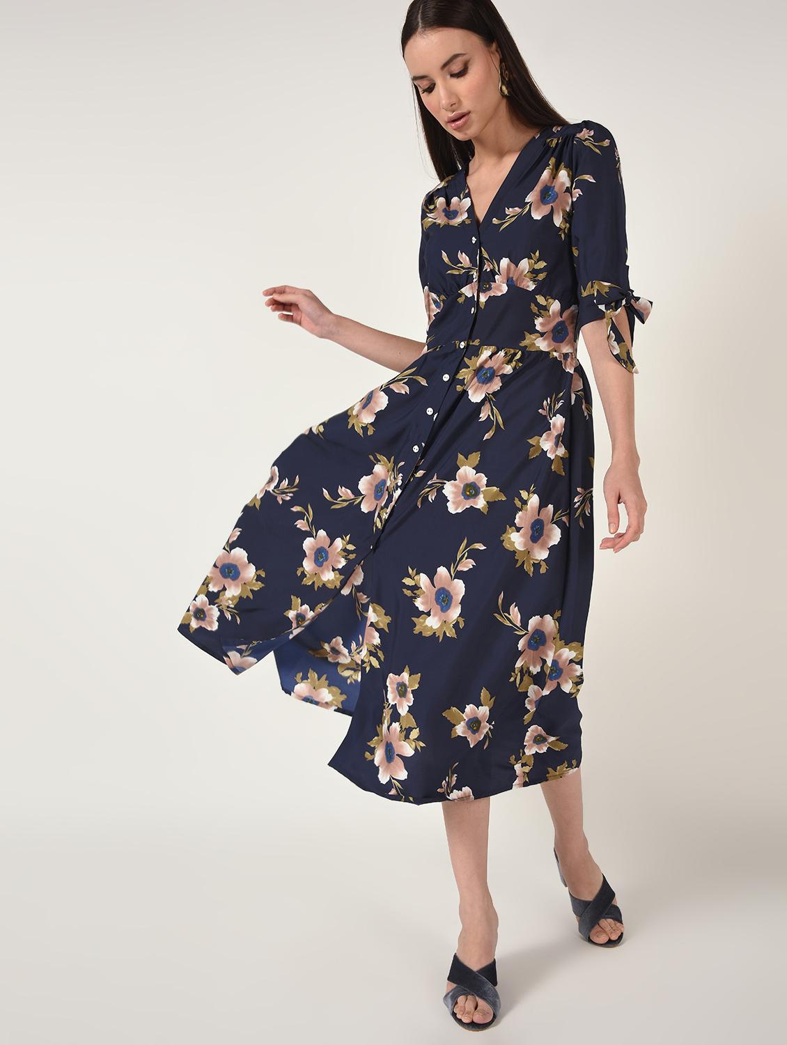 side tie up gathered a-line dress - 16668273 - Zoom Image - 1