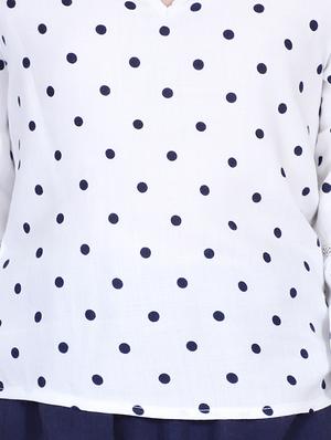white cotton top - 16668538 - Standard Image - 4