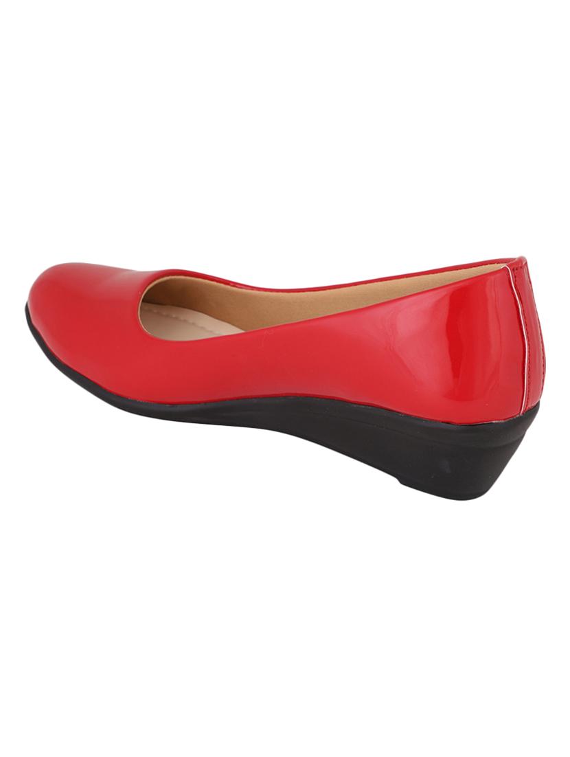 red slip on wedges - 16675592 - Zoom Image - 3