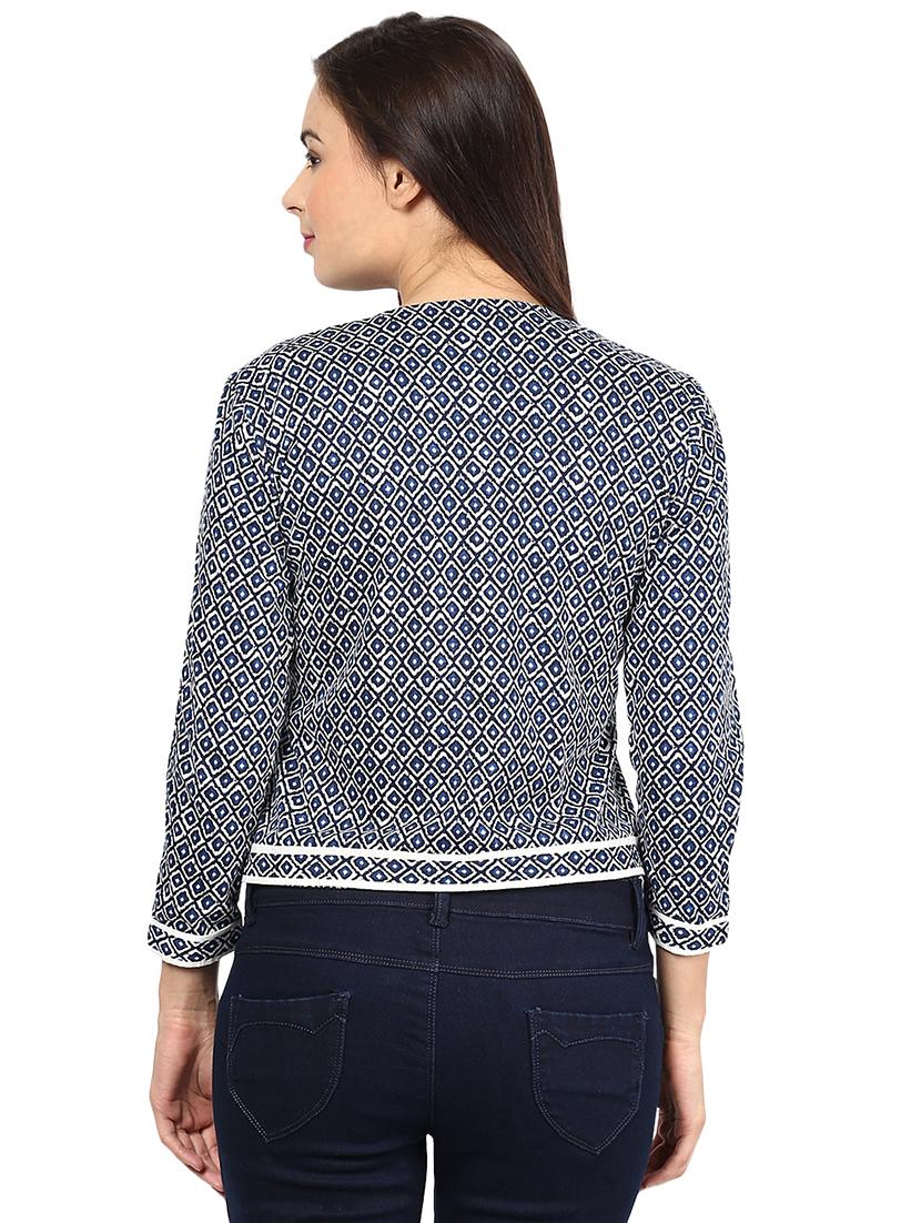 concealed placket printed jacket - 16677644 - Zoom Image - 3
