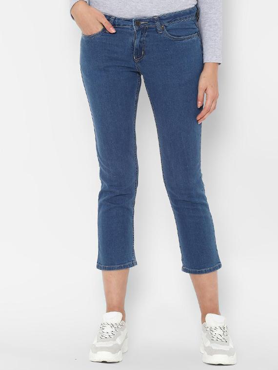 high rise cropped jeans - 16677708 - Zoom Image - 1