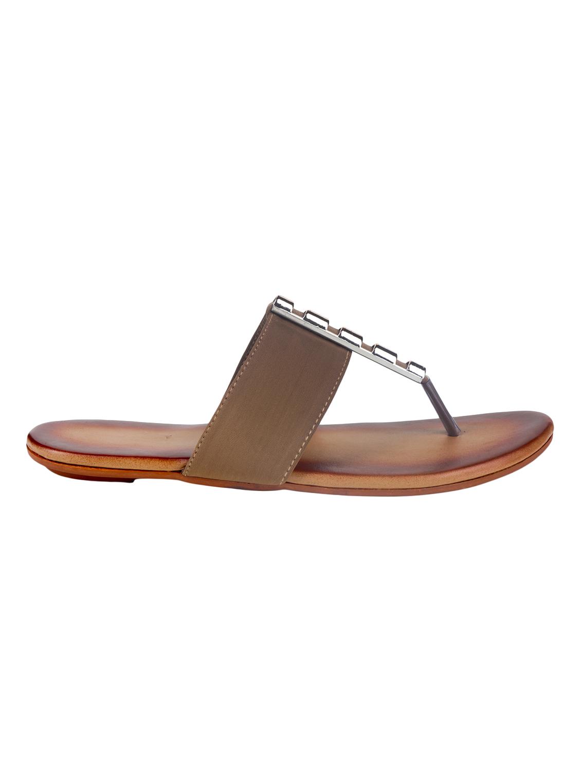 tan toe separator sandals - 16679450 - Zoom Image - 2