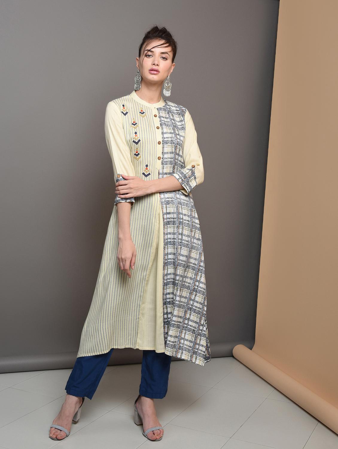 embroidered straight kurta - 16680671 - Zoom Image - 2