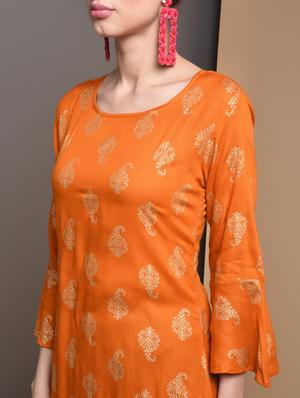 gold print straight kurta - 16680679 - Standard Image - 5