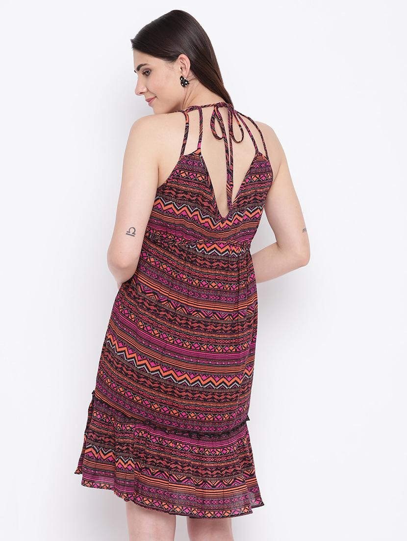 halter neck geometric empire line dress - 16685218 - Zoom Image - 3
