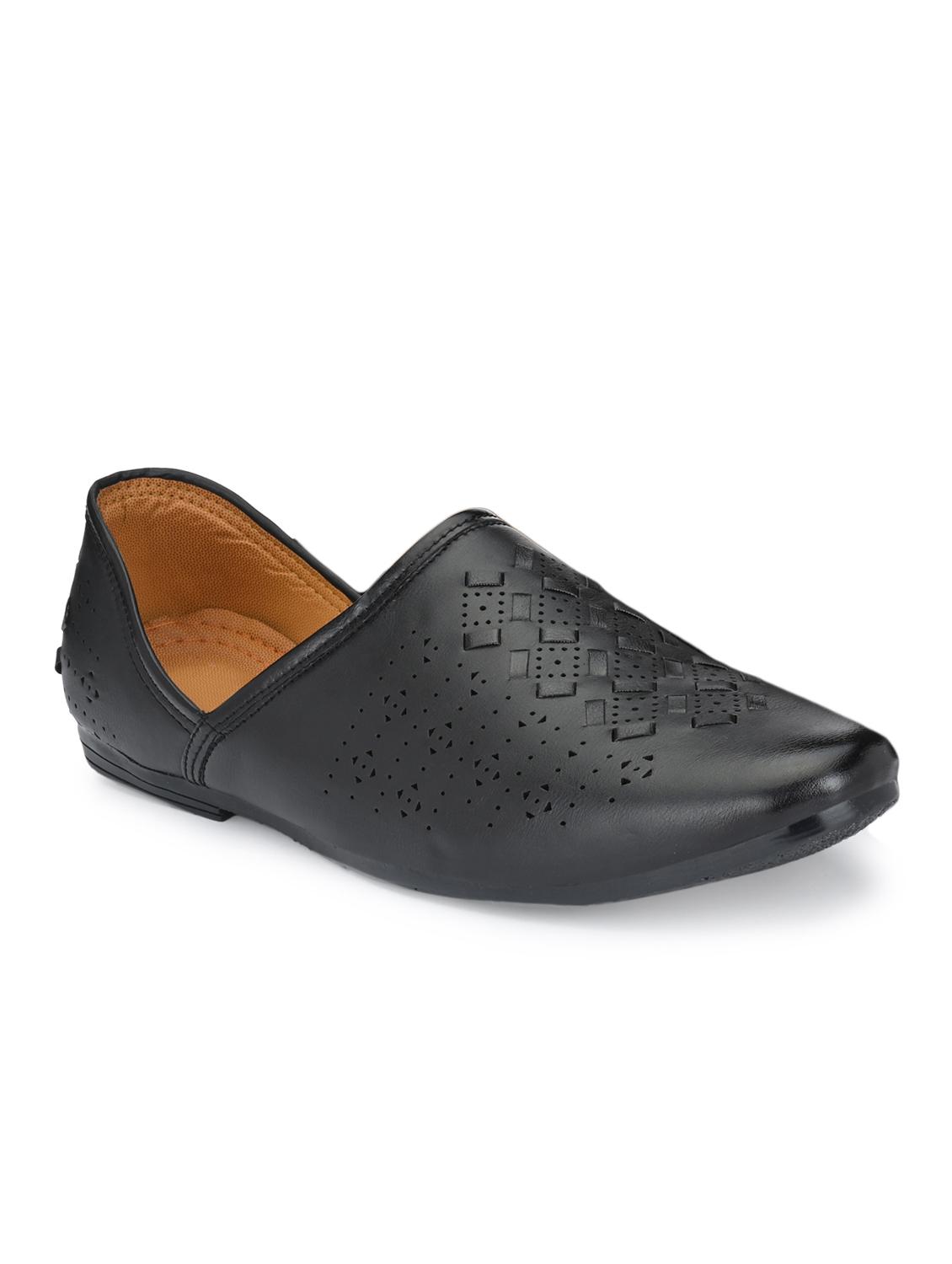 black leatherette slip on jutis - 16694101 - Zoom Image - 1
