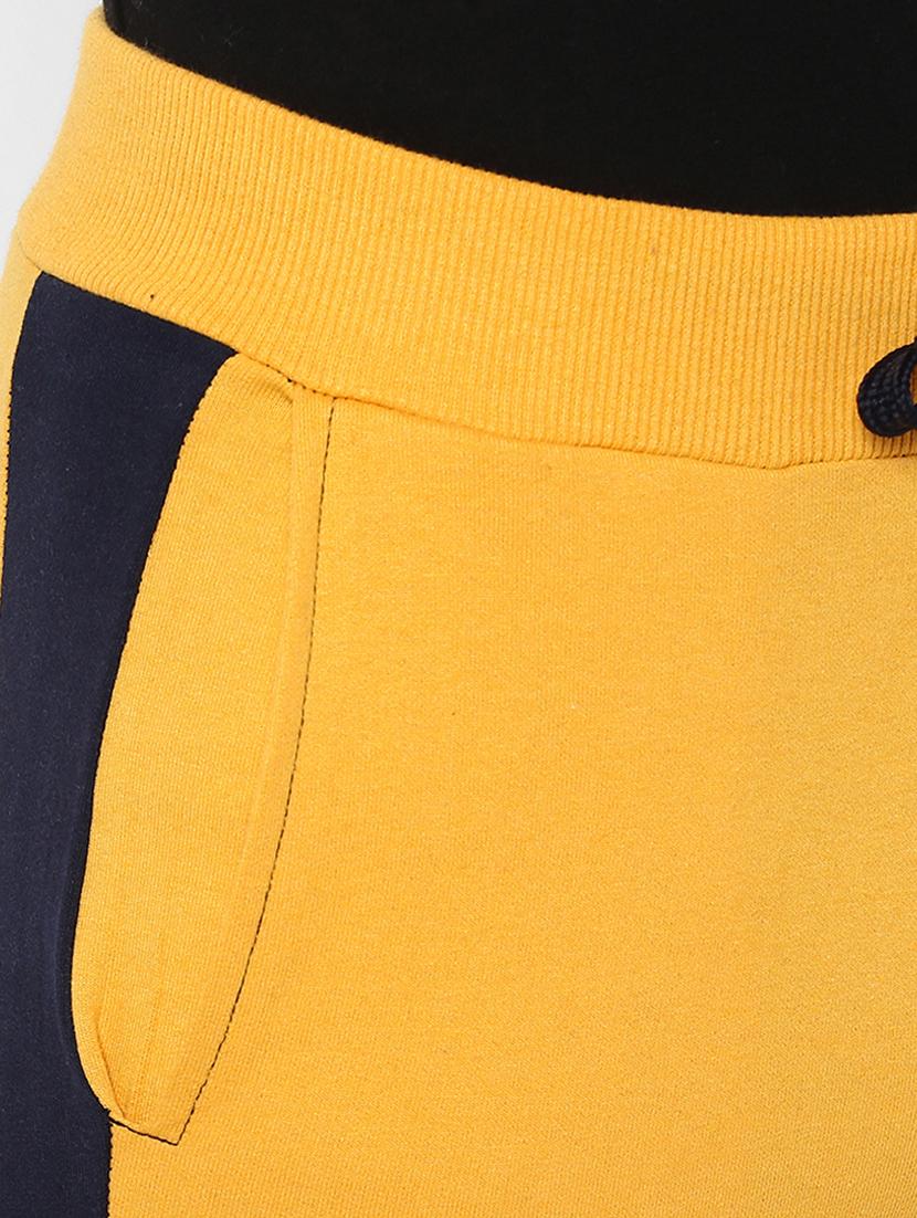 yellow side taped jogger - 16694255 - Zoom Image - 5