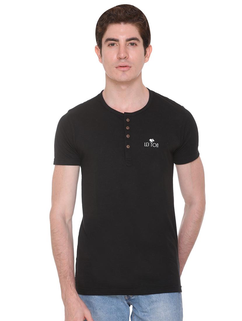 black solid t-shirt - 16698095 - Zoom Image - 1