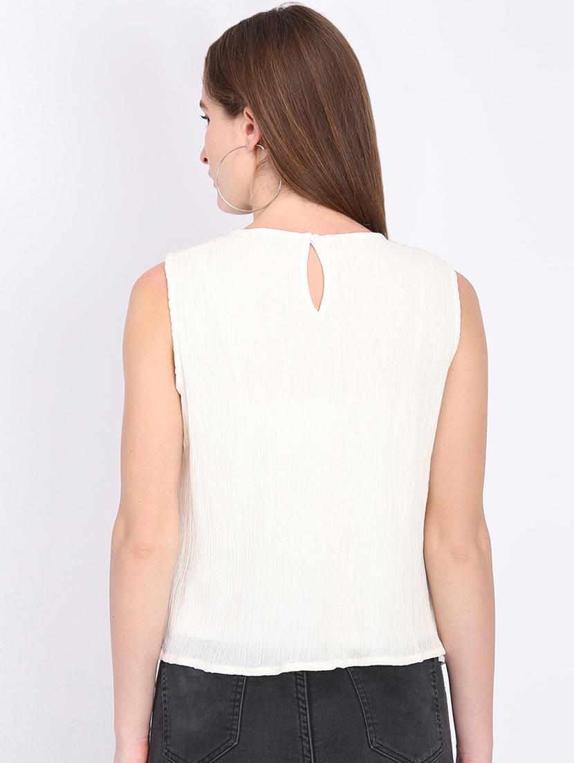 round neck embroidered detail top - 16701319 - Zoom Image - 3