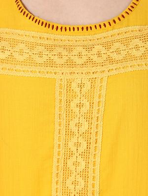 lace detail round neck top - 16701324 - Standard Image - 5