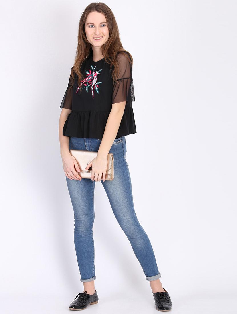 quirky patch bell sleeved top - 16701445 - Zoom Image - 4