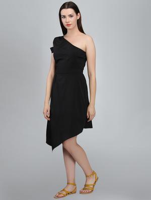 single shoulder solid asymmetric dress - 16702011 - Standard Image - 2