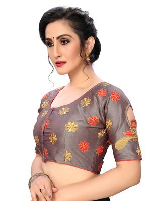 solid embroidered blouse - 16703351 - Standard Image - 2