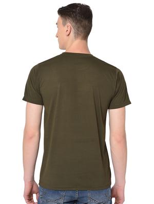 olive green solid pocket t-shirt - 16704428 - Standard Image - 3