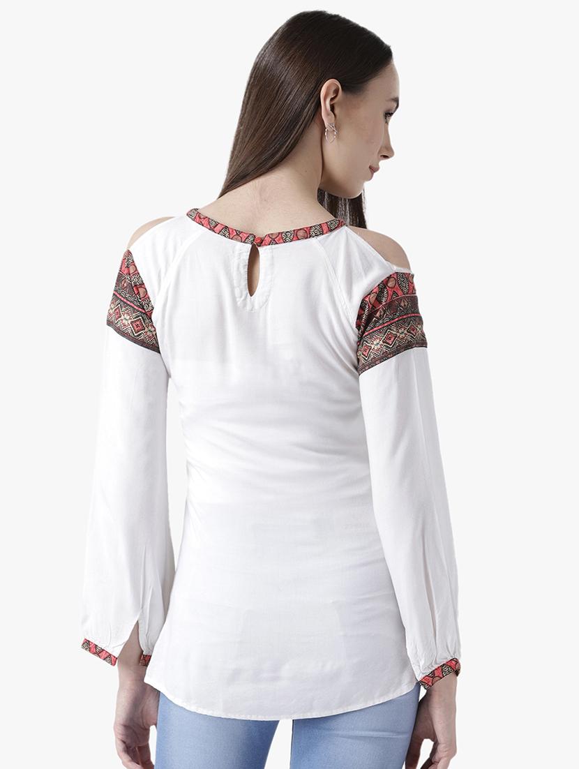 cold shoulder contrast panel top - 16704506 - Zoom Image - 3