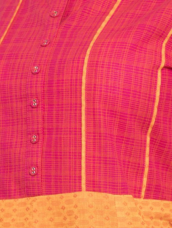 contrast anarkali kurta - 16704606 - Zoom Image - 4