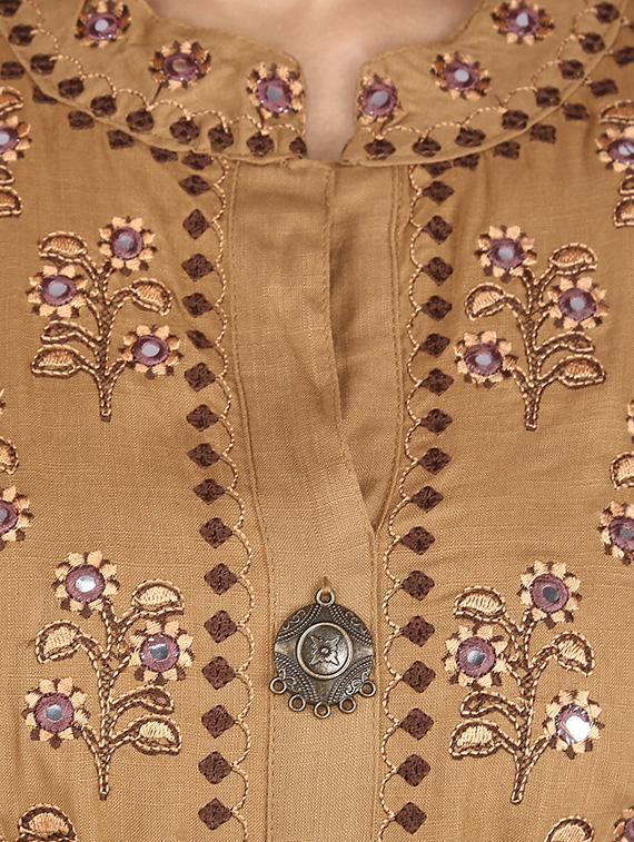 embroidered layered kurta - 16706673 - Zoom Image - 4