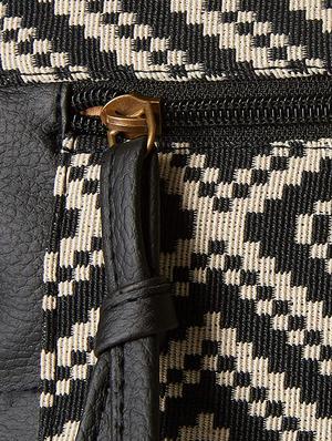 black leatherette (pu) regular sling bag - 16707137 - Standard Image - 4