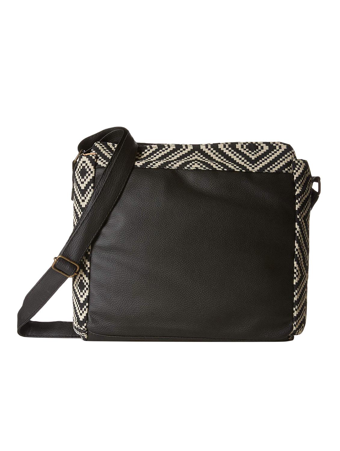 black leatherette (pu) regular sling bag - 16707137 - Zoom Image - 1