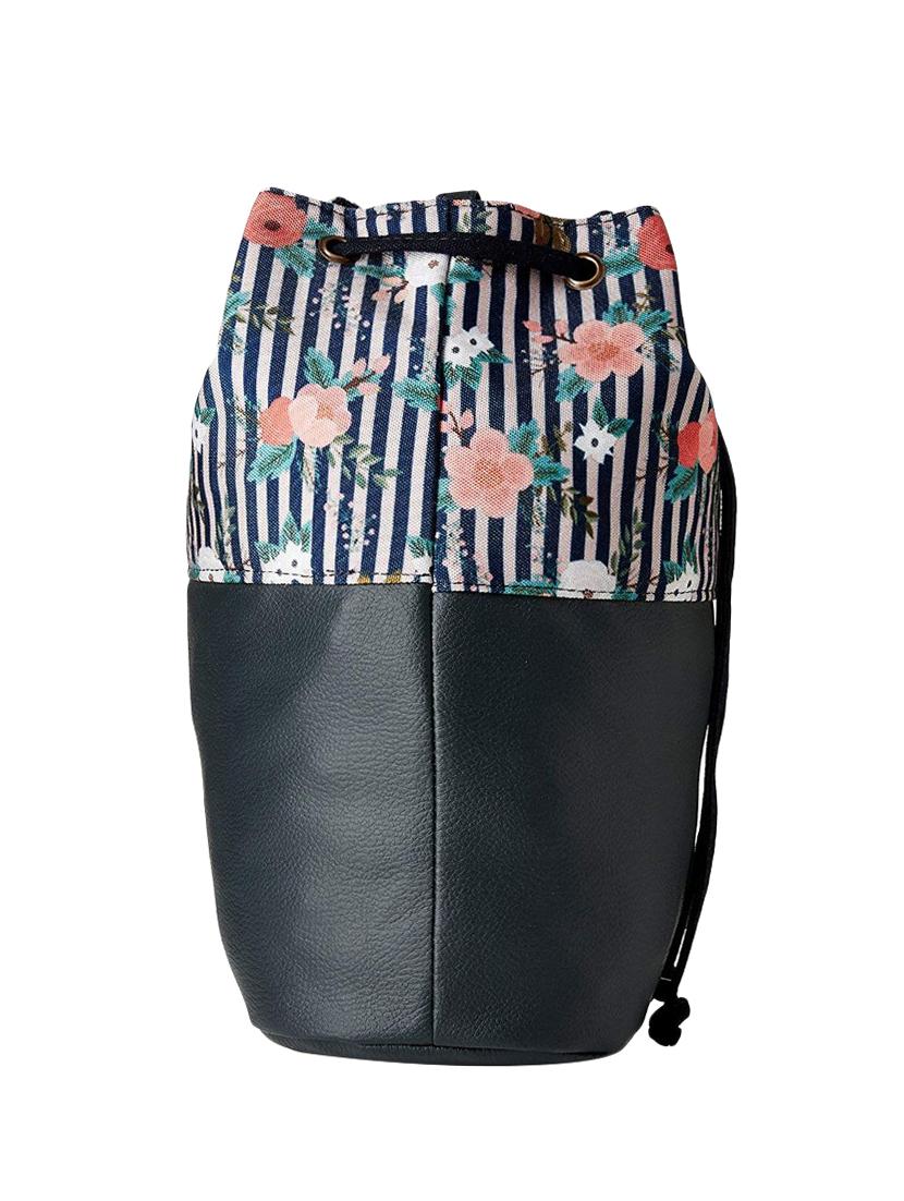 black canvas regular sling bag - 16707272 - Zoom Image - 4