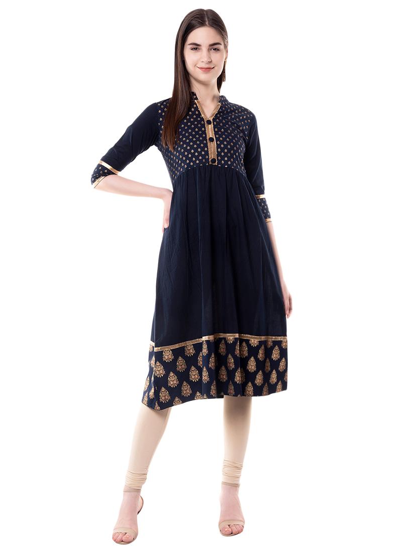 gold print flared kurta - 16708590 - Zoom Image - 1