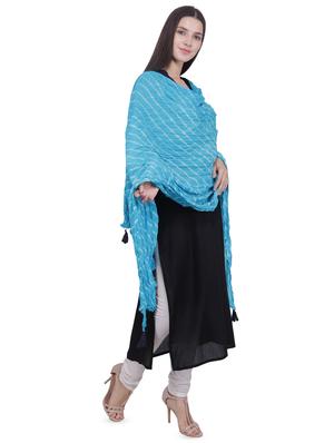 turquoise cotton crinkled dupatta - 16709123 - Standard Image - 3