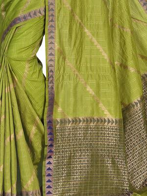 checkered banarasi saree with blouse - 16710688 - Standard Image - 2