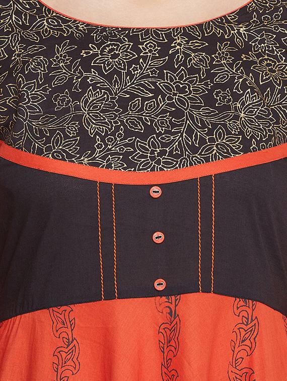 contrast yoke flared kurta - 16710705 - Zoom Image - 4