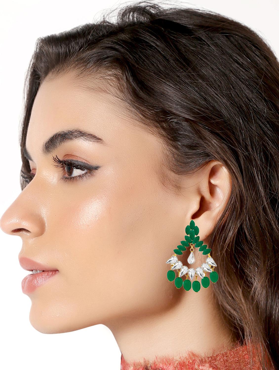 green metal drop earring - 16711454 - Zoom Image - 3