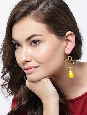 yellow gold tone drop earring - 16711473 - Standard Image - 3