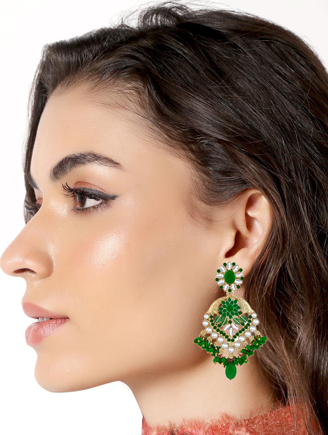 green metal drop earring - 16711542 - Zoom Image - 3